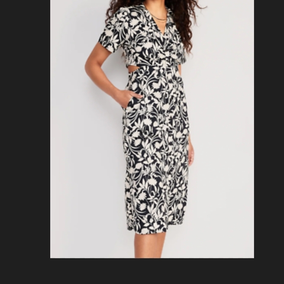 Old Navy Dresses & Skirts - Old Navy Waist-Defined Midi Shirt Dress Navy Blue White Floral L